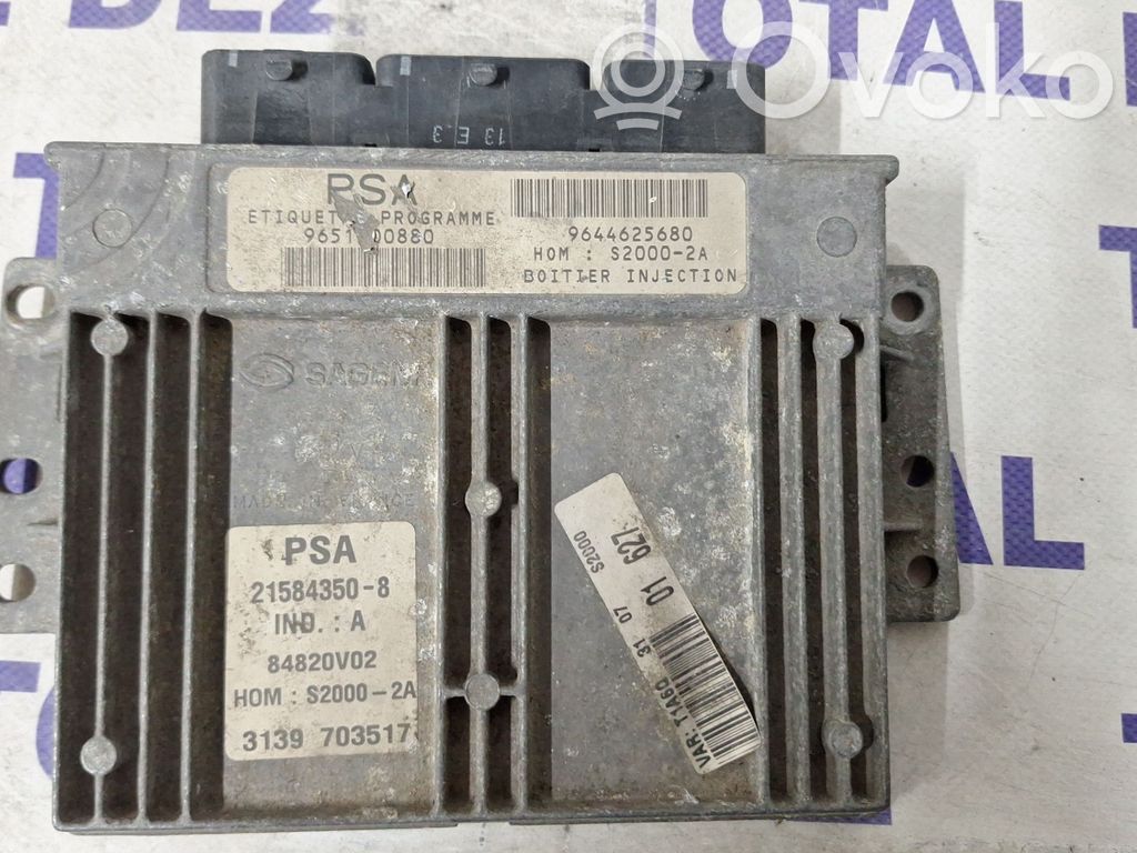 Peugeot 206 Variklio valdymo blokas 