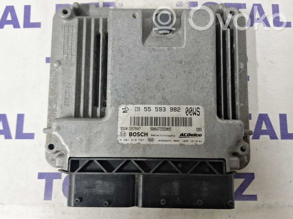 Opel Insignia A Engine control unit/module 