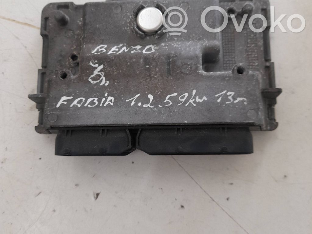 Skoda Fabia Mk2 (5J) Engine control unit/module 