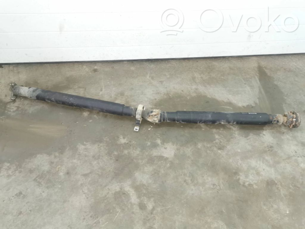 BMW 7 E65 E66 Kardanas komplekte 