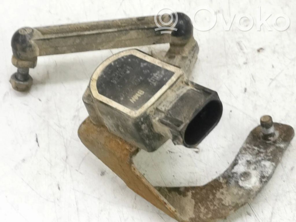 BMW 7 E65 E66 Aizmugurē balstiekārtas augstuma sensors 