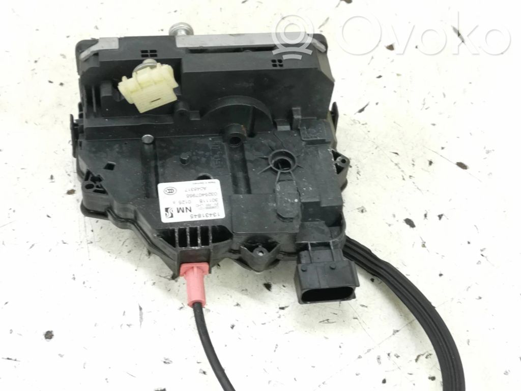 Opel Corsa E Zamek drzwi tylnych 