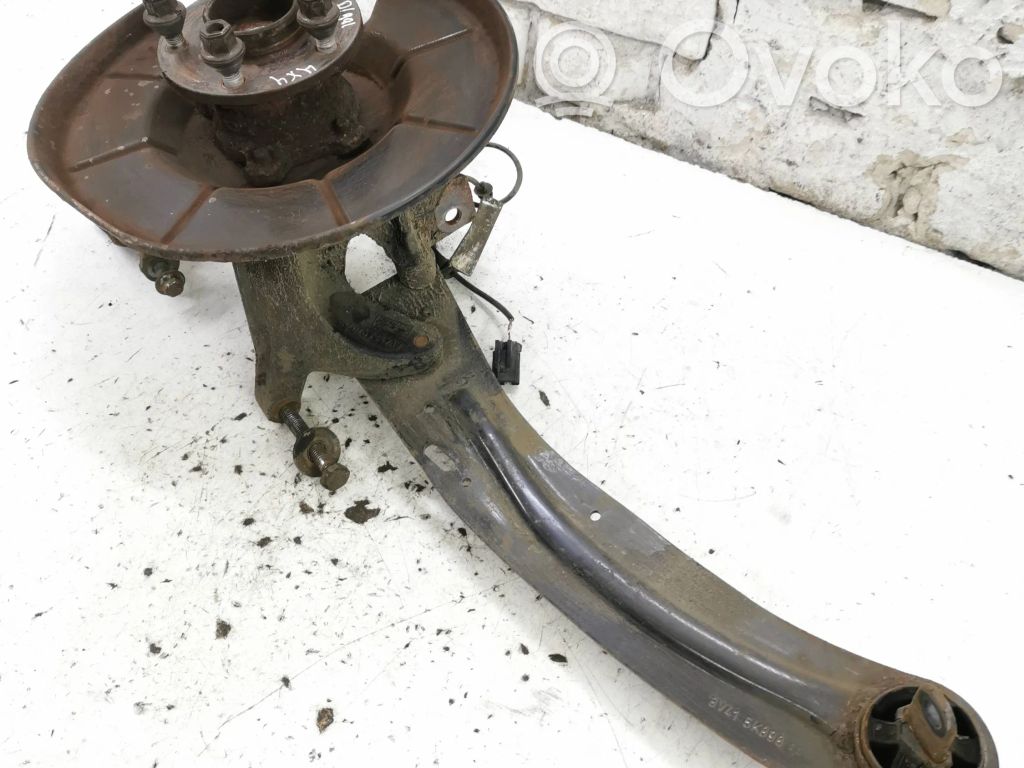 Ford Kuga I Cubo de rueda trasera 