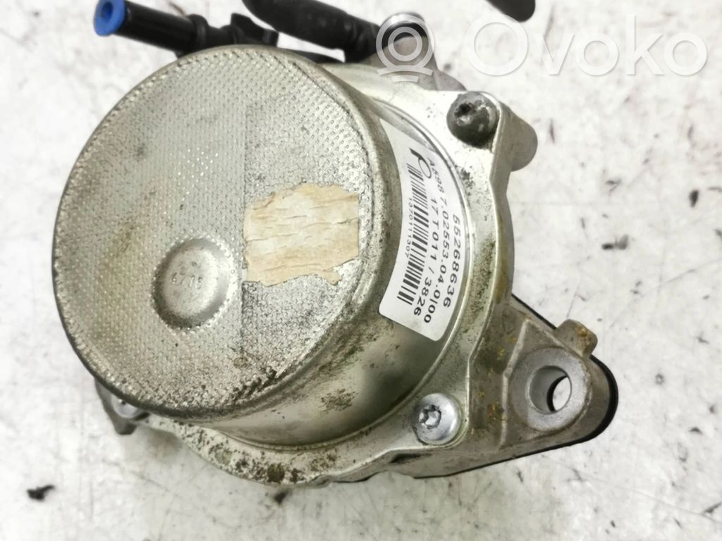 Opel Combo D Vacuum pump 