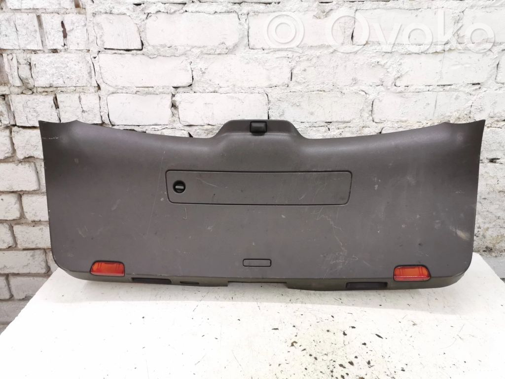Porsche Macan (95B) Tailgate trim 