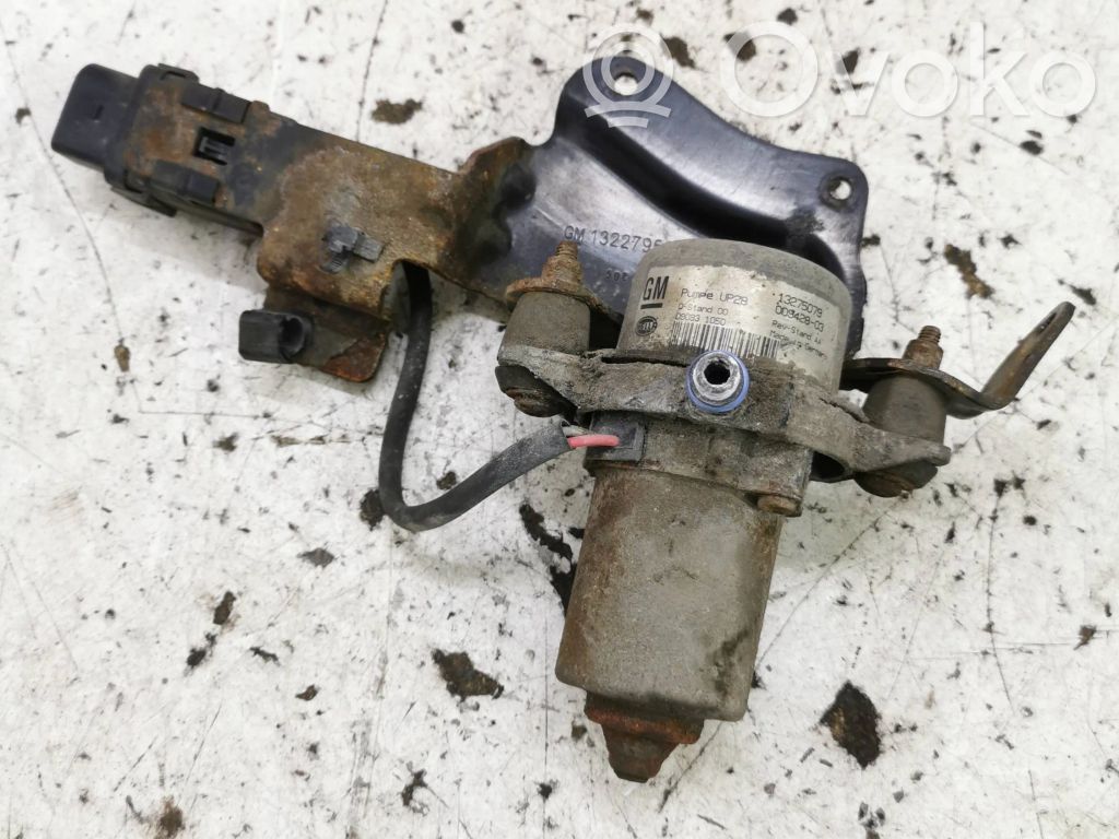 Opel Insignia A Vacuum pump 