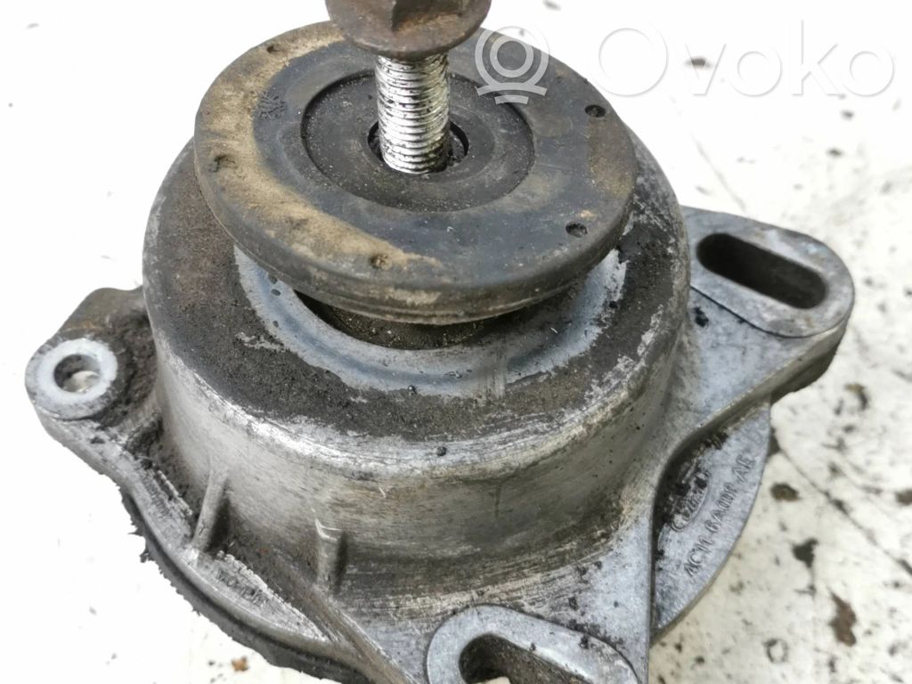 Ford Transit Dzinēja spilvens 