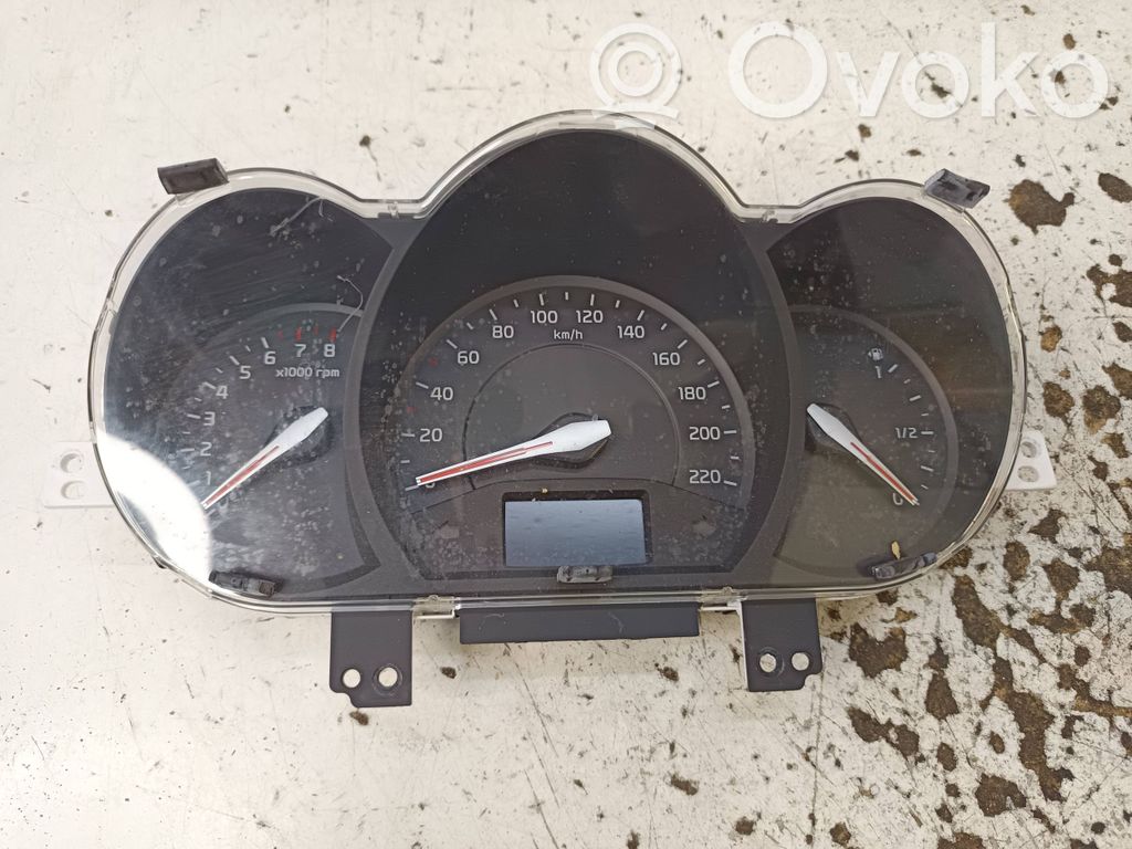 KIA Rio Spidometrs (instrumentu panelī) 