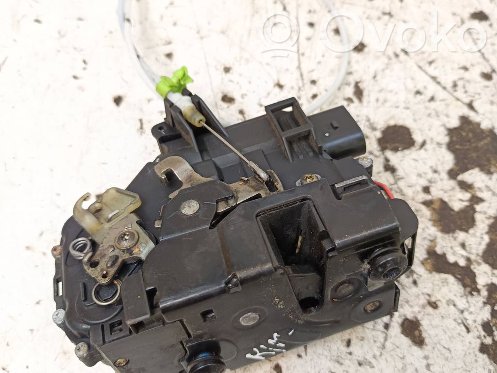 Audi TT Mk1 Front door lock 