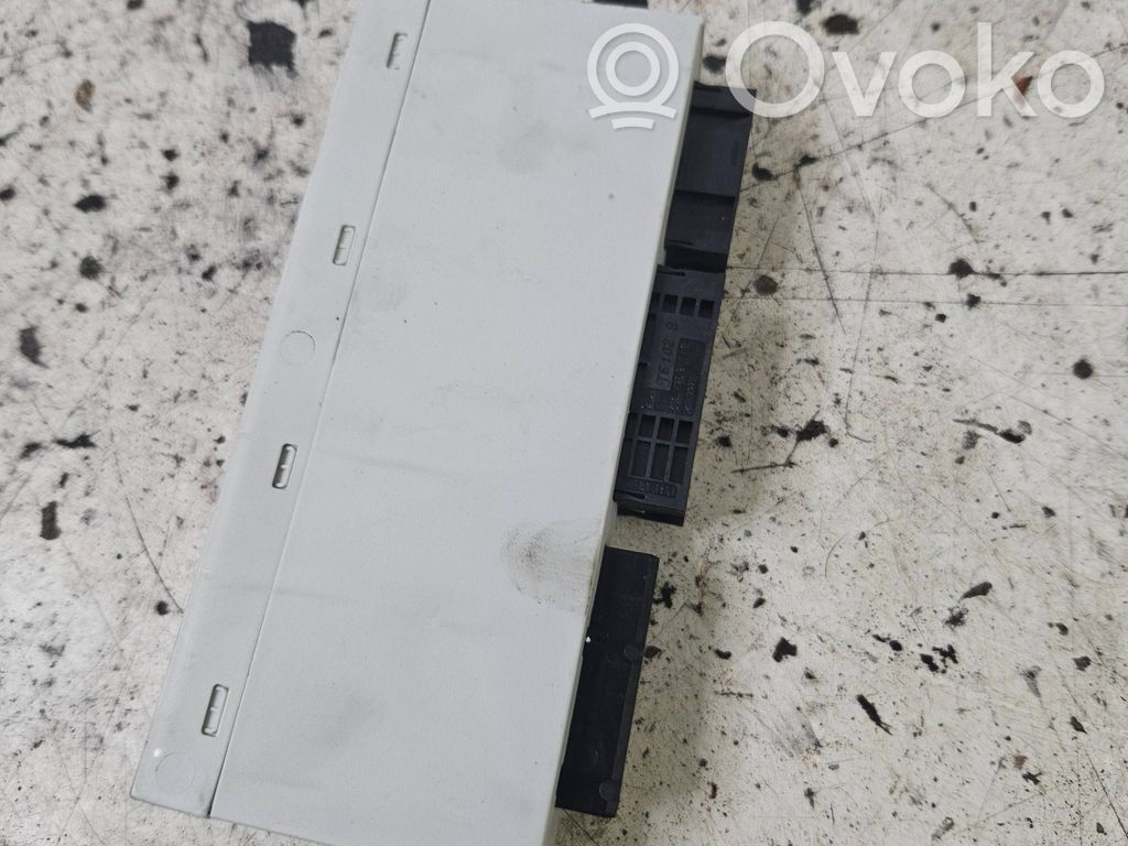 BMW X3 E83 Module confort 