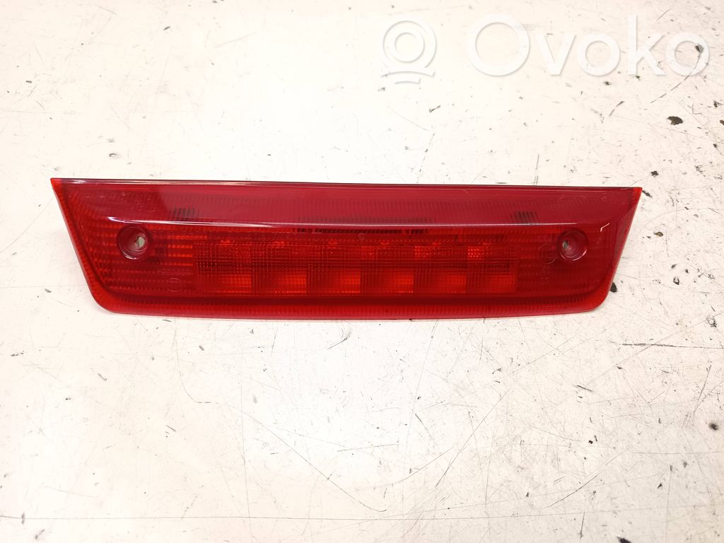 Fiat Freemont Third/center stoplight 