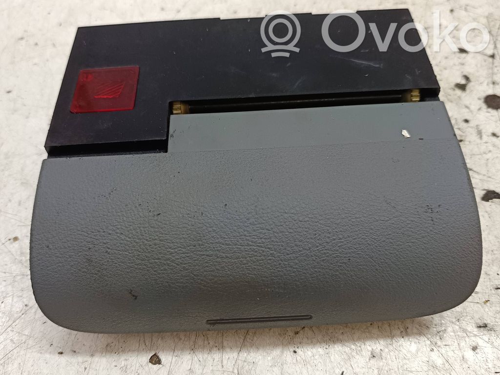 Audi TT Mk1 Ashtray (front) 