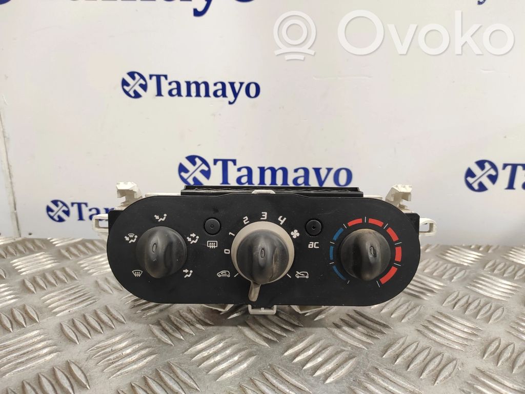 Renault Twingo II Climate control unit 