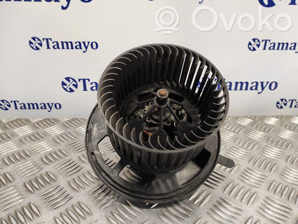 BMW 3 E90 E91 Mazā radiatora ventilators 