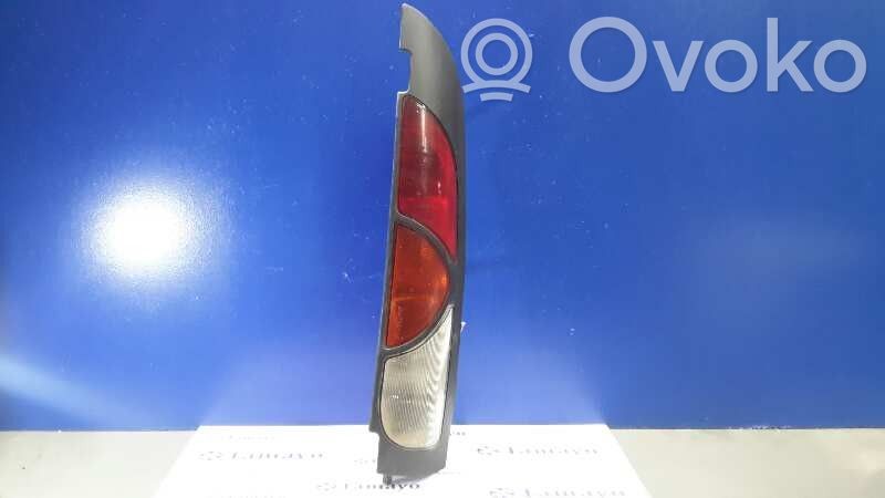 Renault Kangoo I Lampă spate în caroserie 