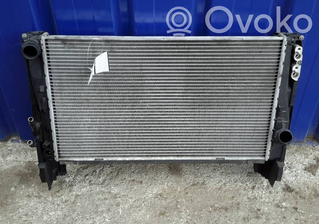 BMW 3 E90 E91 Aušinimo skysčio radiatorius 