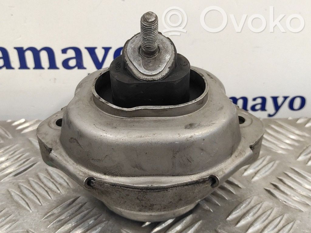 Engine mount bracket   2211340034105