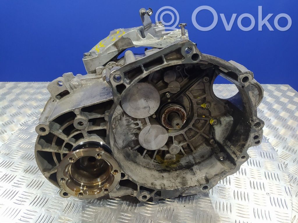 Volkswagen Touran I Scatola del cambio manuale a 5 velocità 