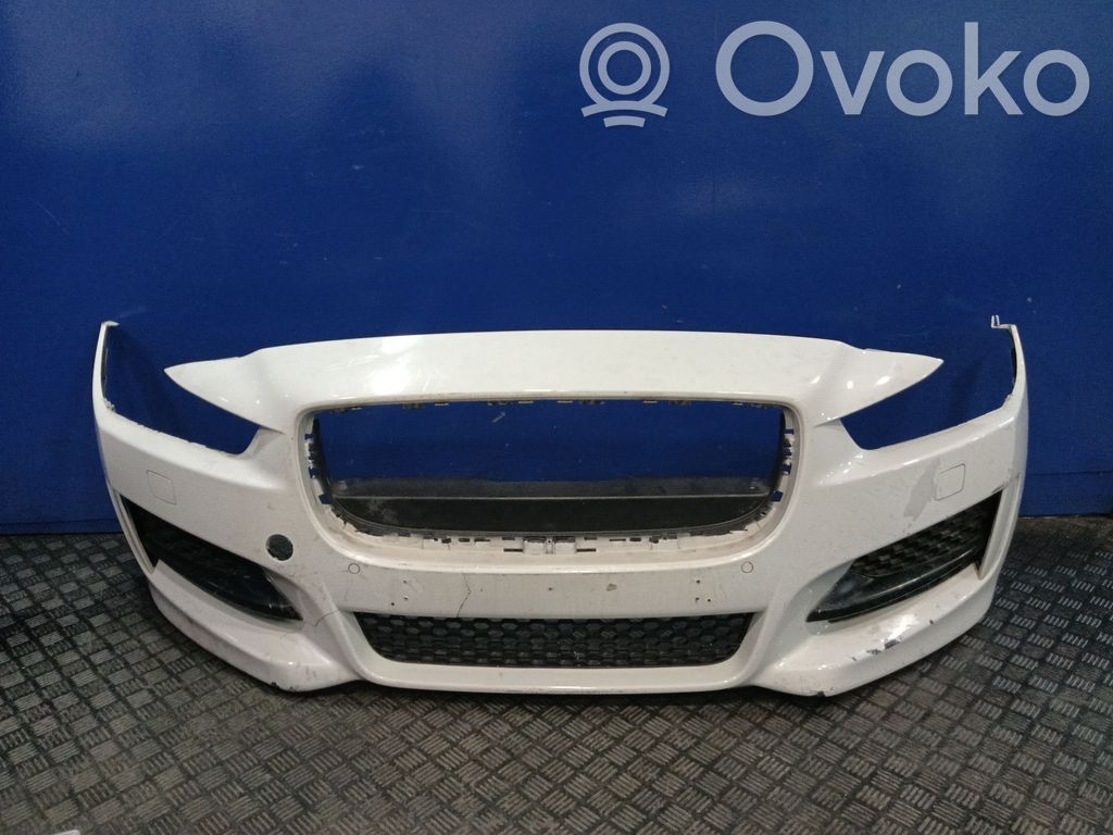 Jaguar XE Parachoques delantero 