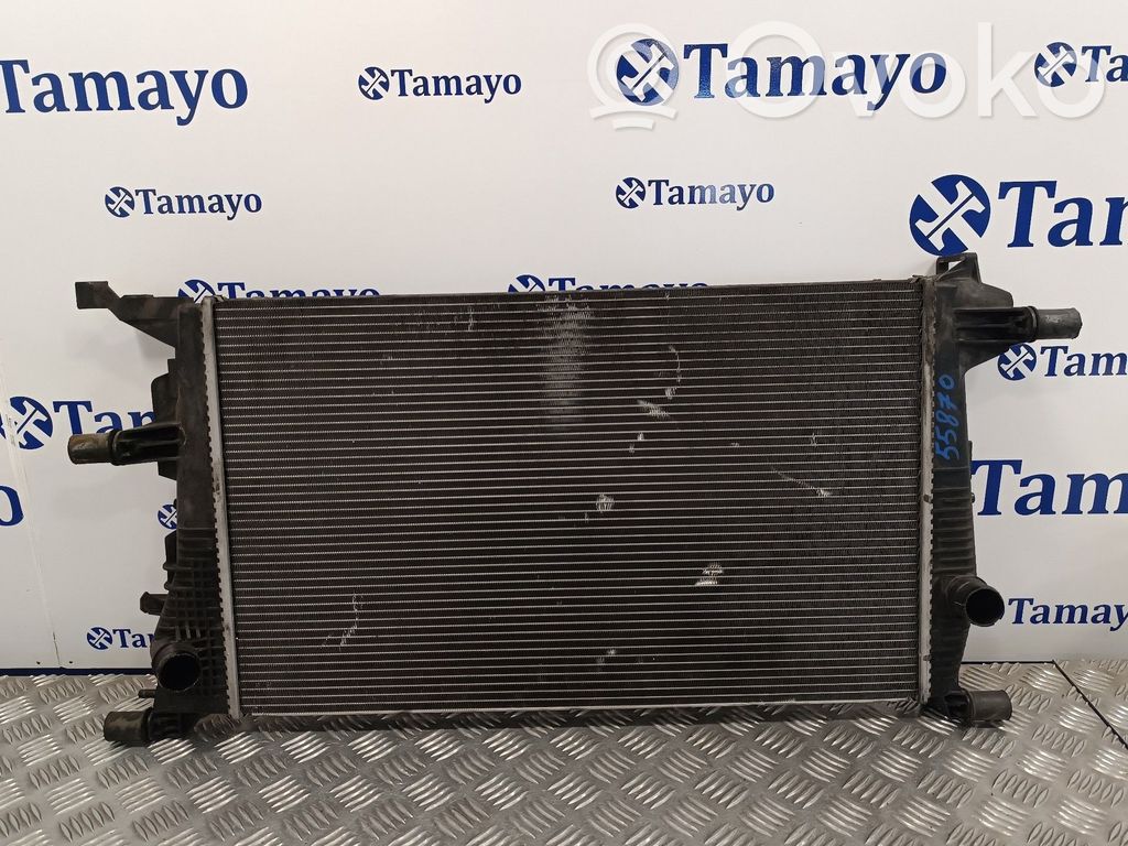 Renault Megane III Radiator lichid răcire 