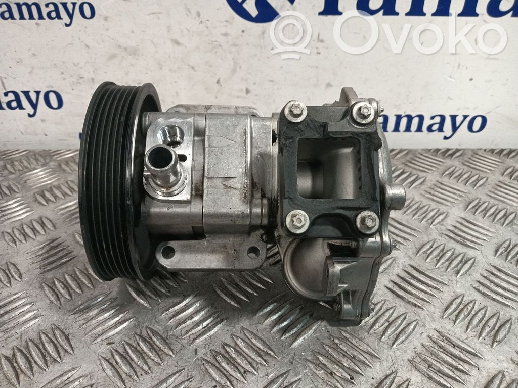 BMW 3 E46 Ohjaustehostimen pumppu 