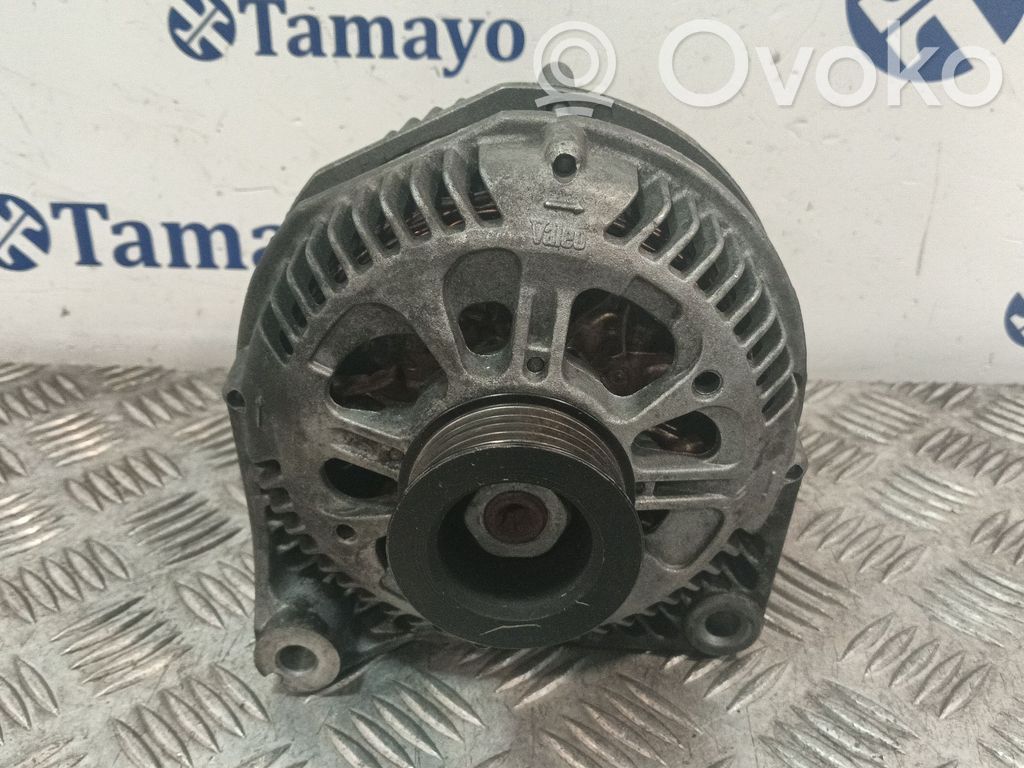 BMW 5 E39 Alternator 
