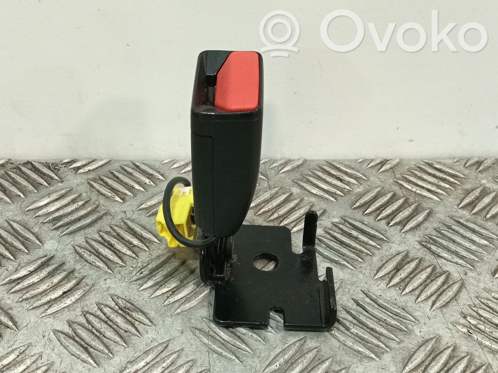 Volvo V40 Cinturón trasero 