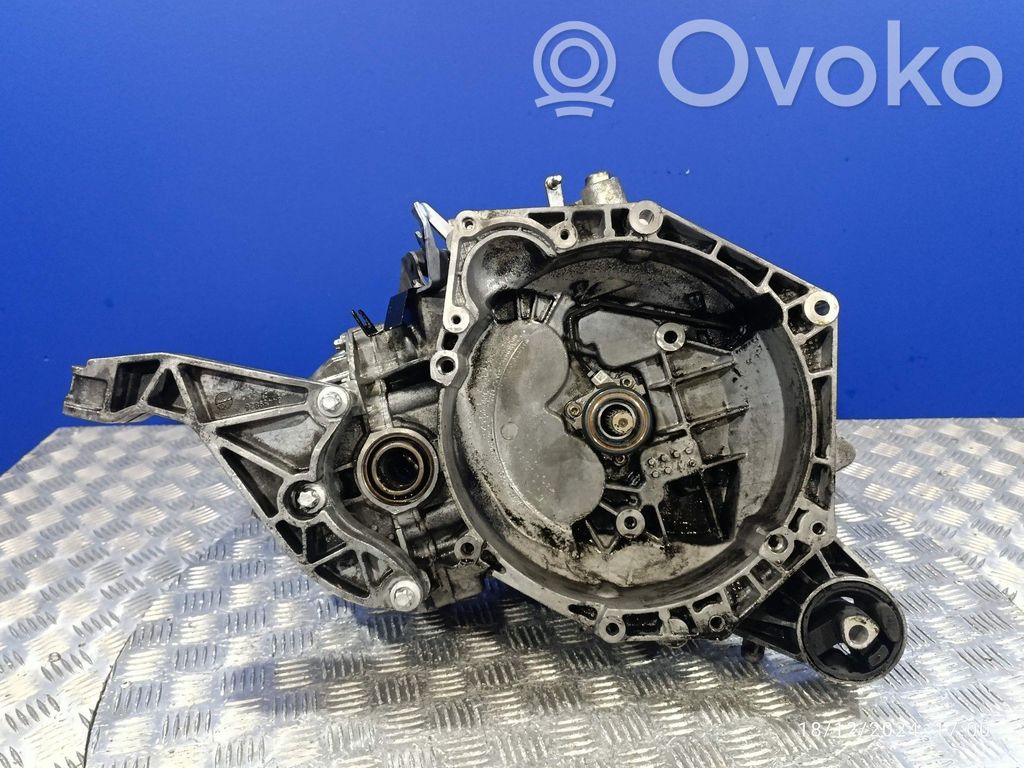 Opel Zafira B Boîte de vitesses manuelle à 5 vitesses