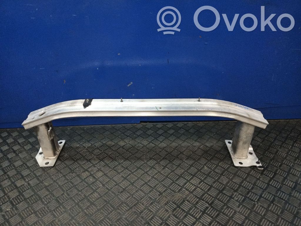 Renault Clio IV Support de montage de pare-chocs avant