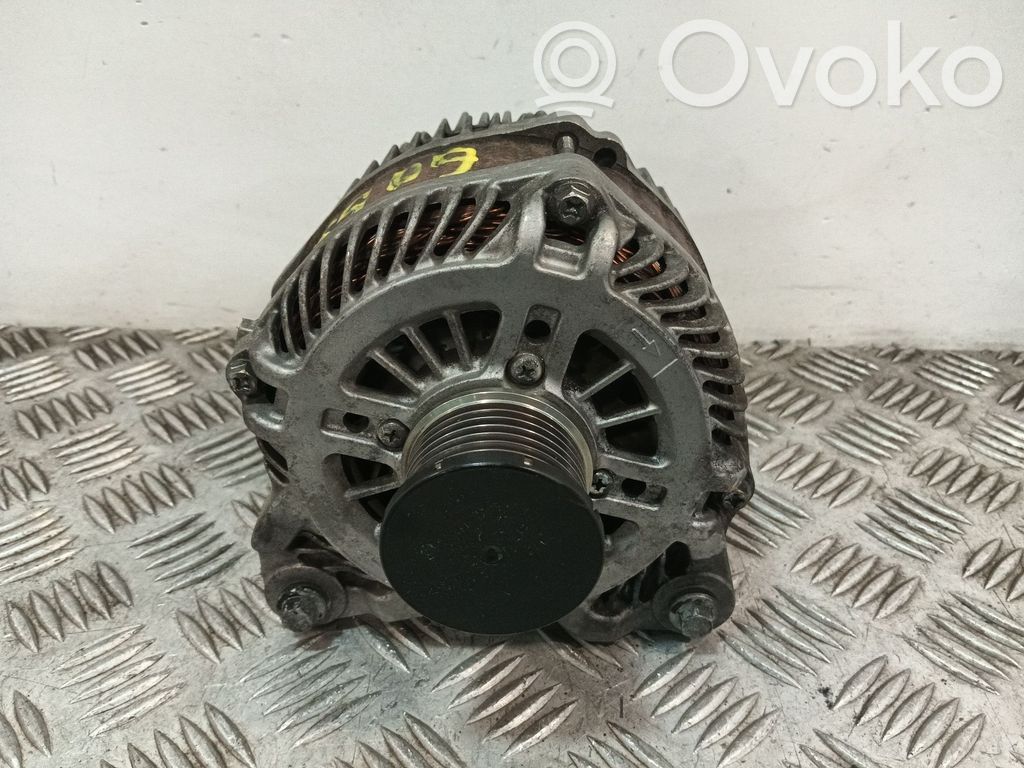 Alternador   8200960536