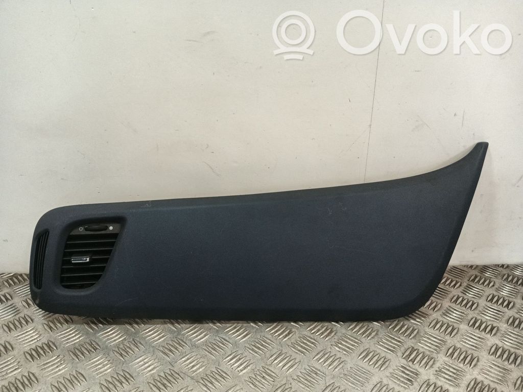 Iveco Daily 6th gen Bottom trim 