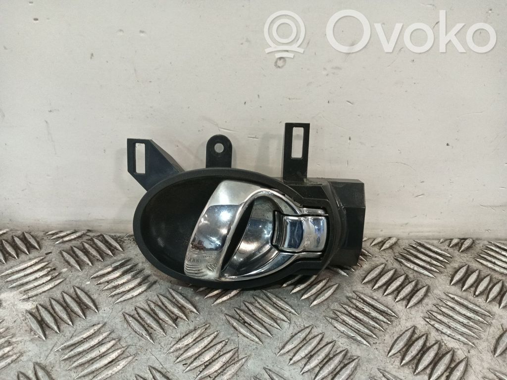 Manecilla interna puerta trasera   806711HB3A