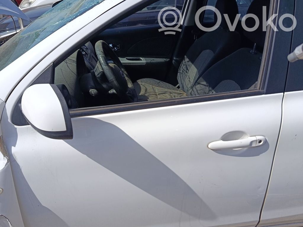 Nissan Micra Puerta delantera 