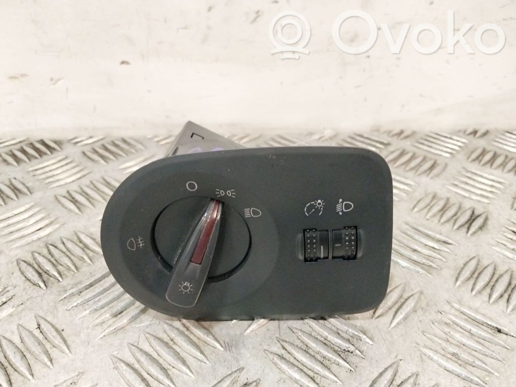 Seat Ibiza IV (6J,6P) Interruptor de control del panel de luces