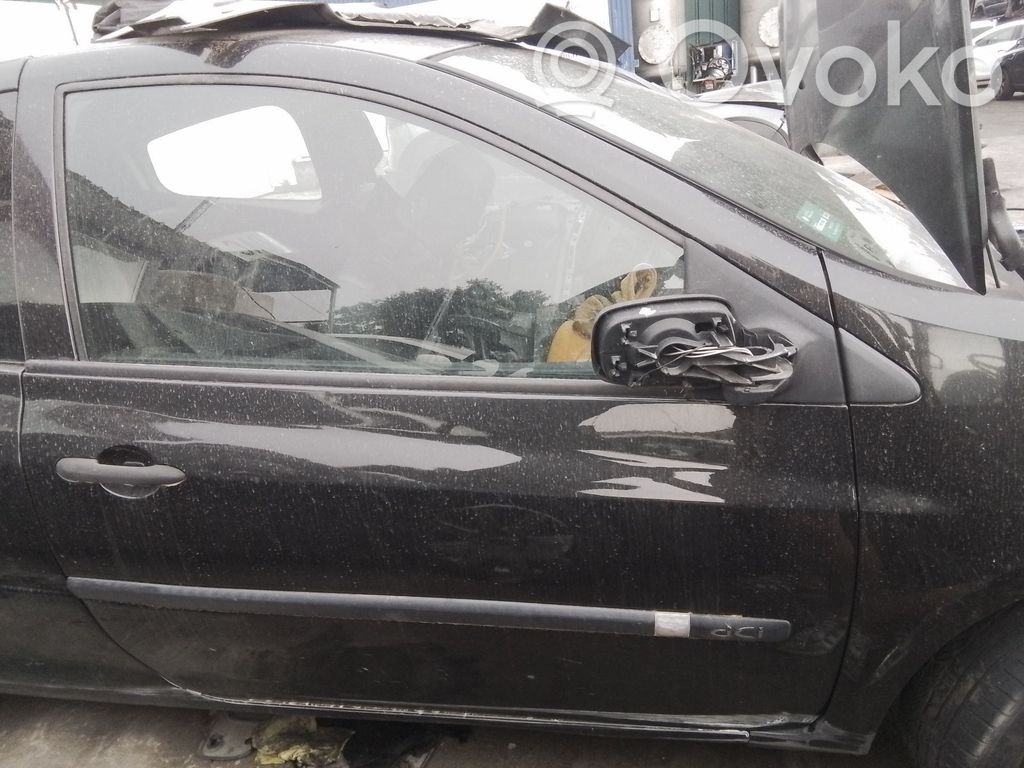 Renault Clio III Puerta delantera
