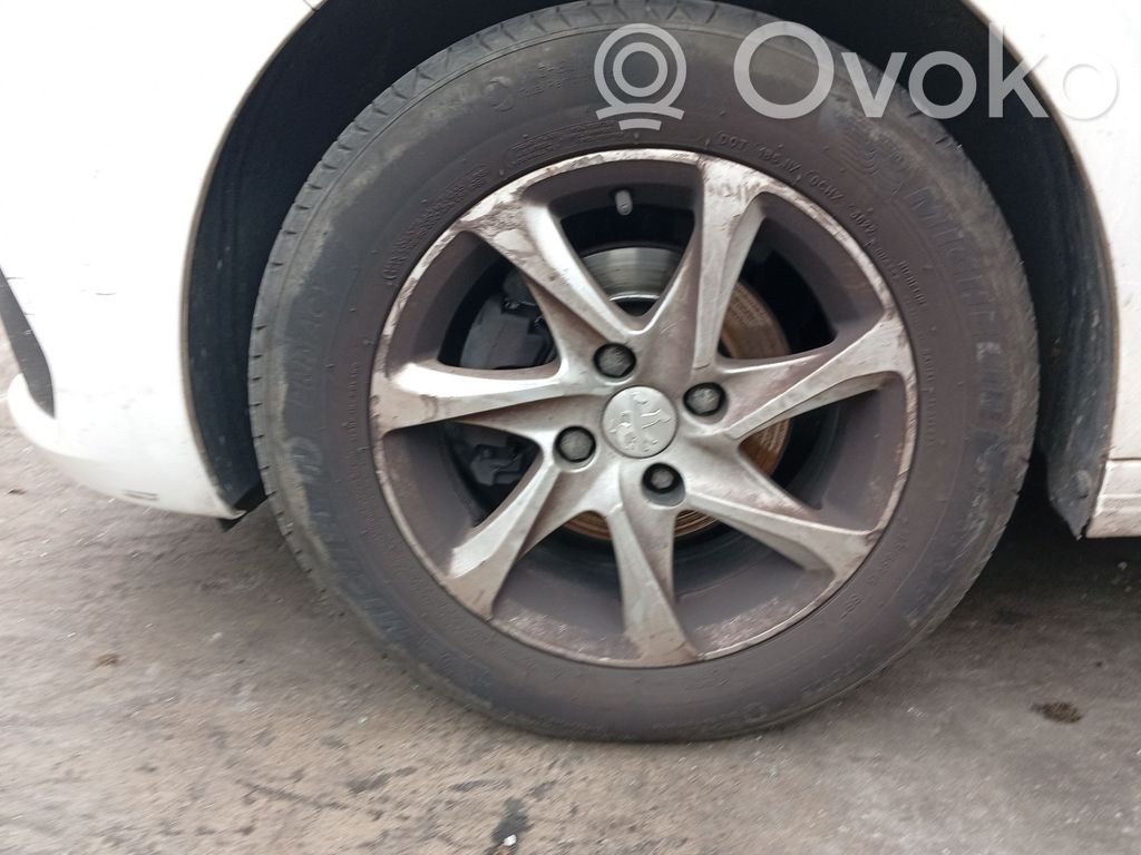 Peugeot 208 I Priekinis suportas