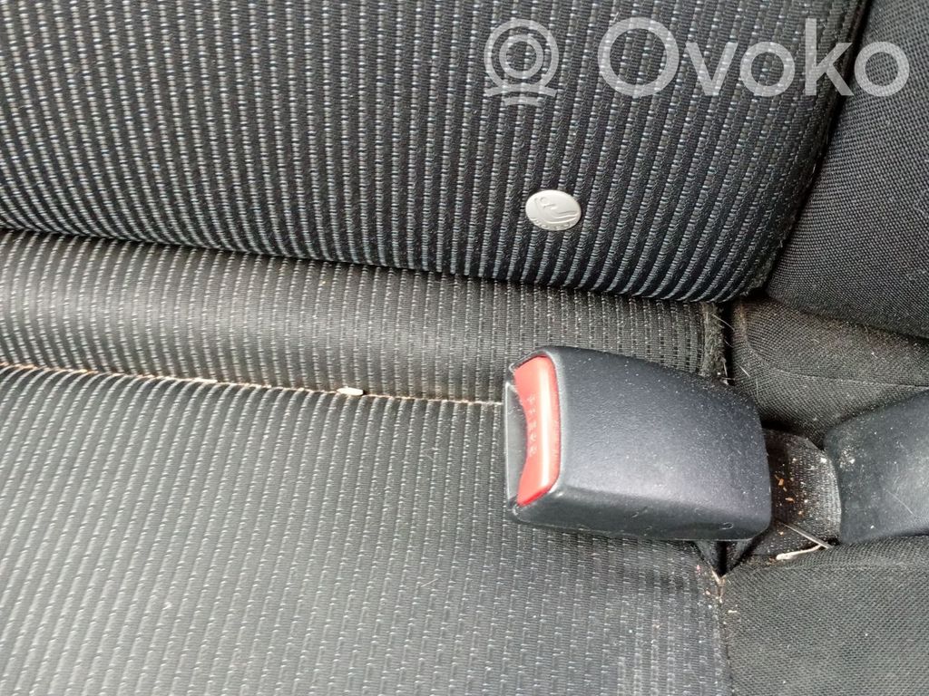 Mazda 3 II Rear seatbelt
