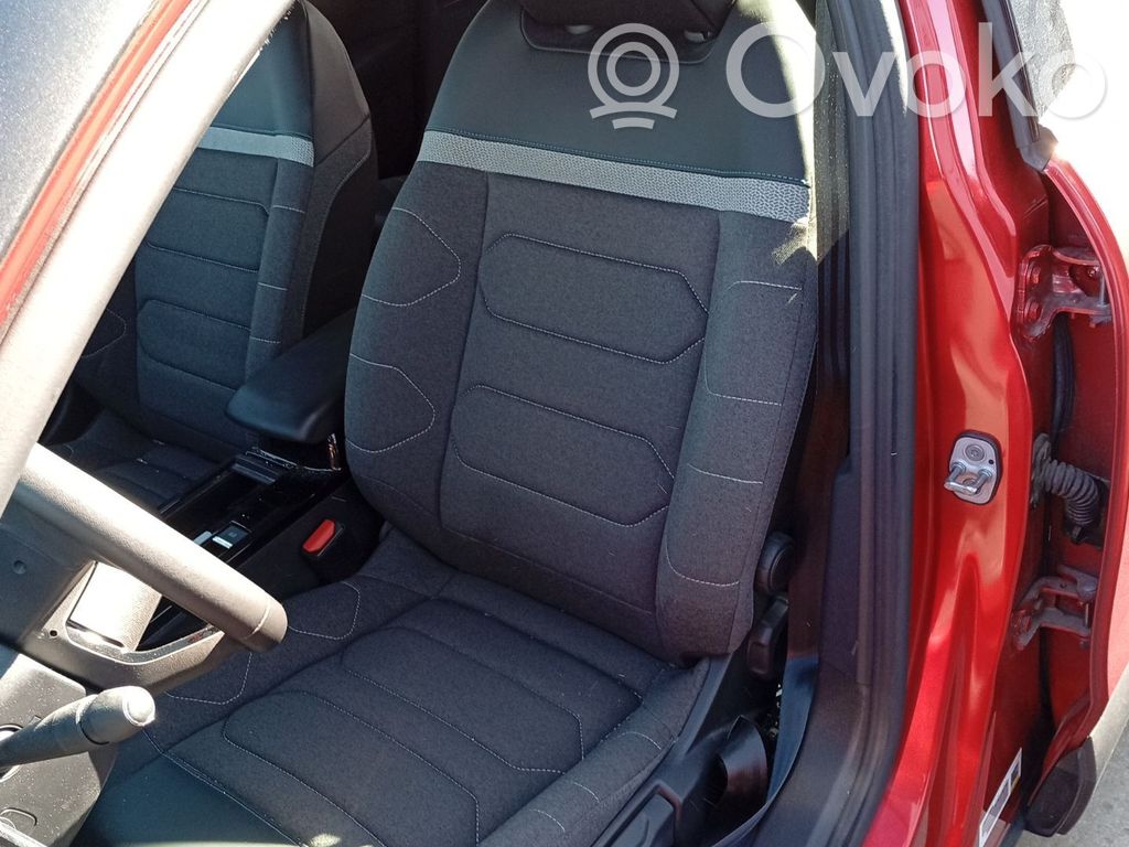 Citroen C4 III e-C4 Kuljettajan istuin 