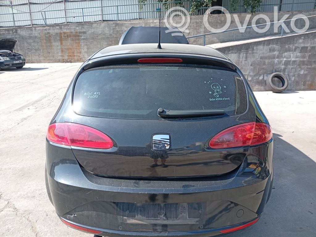 Seat Leon (1P) Задняя крышка (багажника) 