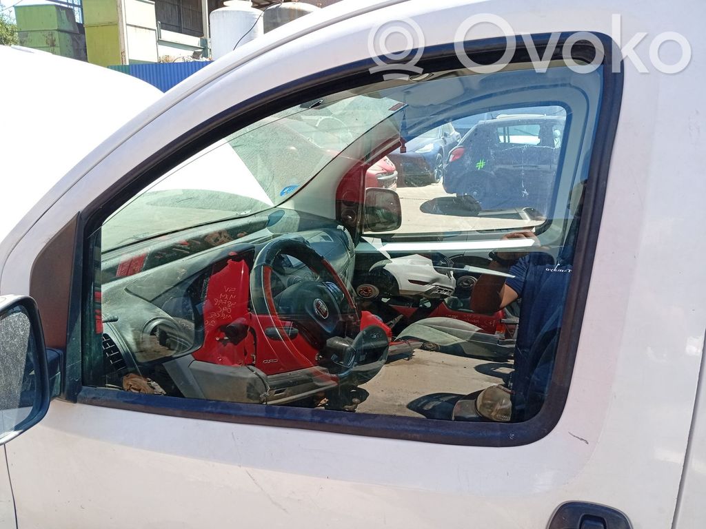 Fiat Fiorino Vetro del finestrino della portiera anteriore - quattro porte
