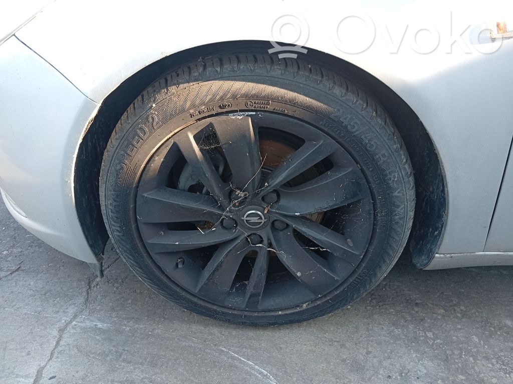 Opel Insignia A Etupyörän navan laakerikokoonpano 