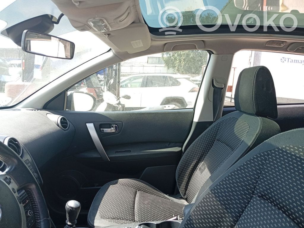 Nissan Qashqai+2 Türairbag vorne
