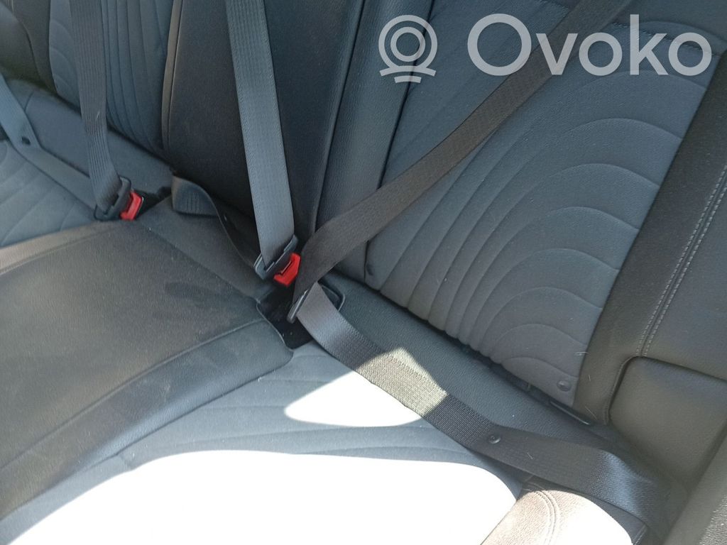 Opel Astra J Takaistuimen turvavyö 