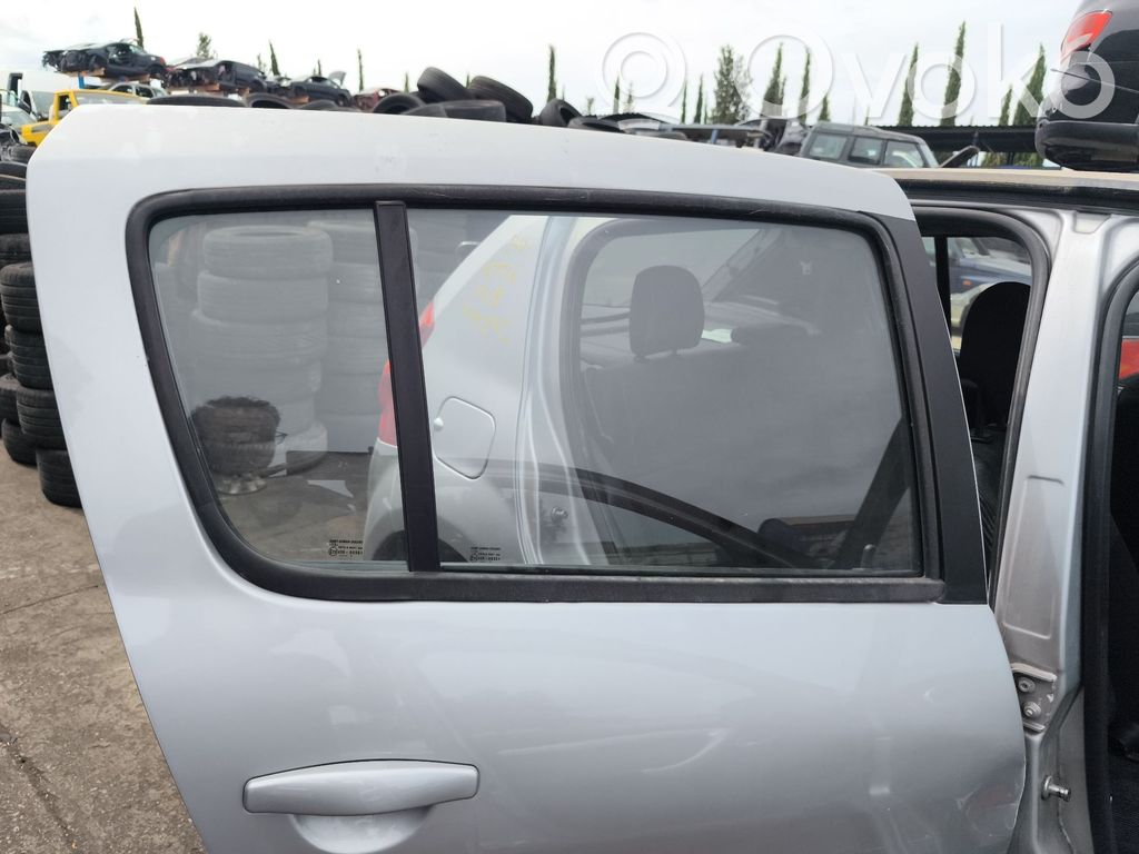 Dacia Sandero Vitre de fenêtre porte arrière 
