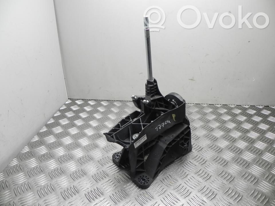 Ford B-MAX Gear shifter/selector 