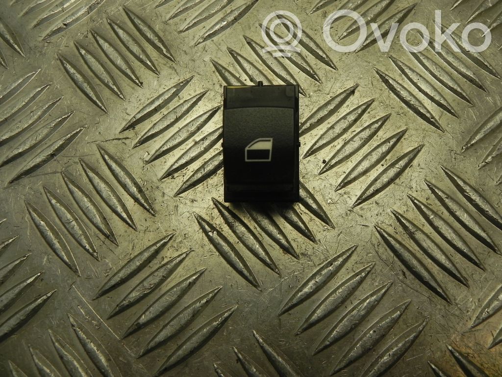 Przyciski szyb   9241945,T7498,T7498