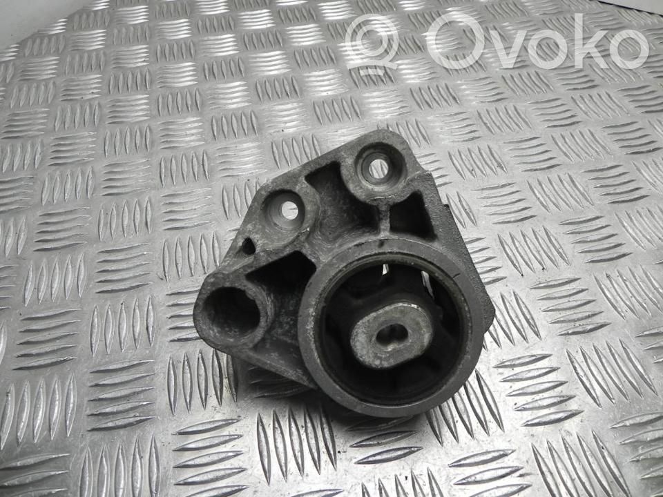 Volkswagen Phaeton Engine mount bracket 