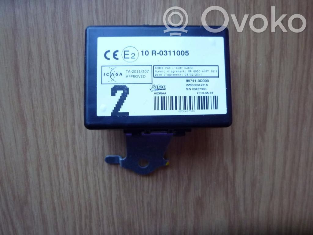 Toyota Yaris Door control unit/module 