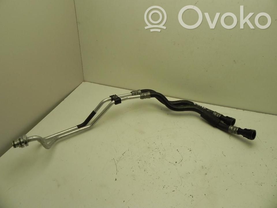 BMW 4 F32 F33 Öljyntäyttöputki 