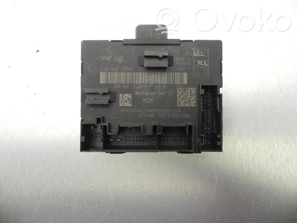 Volkswagen Golf VII Door control unit/module 